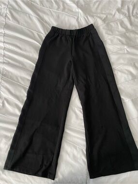 Universal Standard Black Elastic Waist Pants
